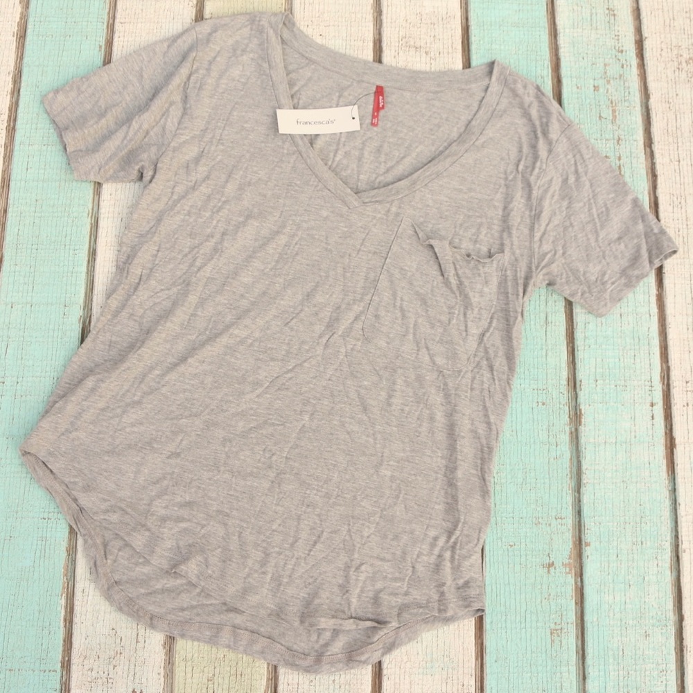 Francesca’s Basic Heather Gray T-shirt NWT 🕷
